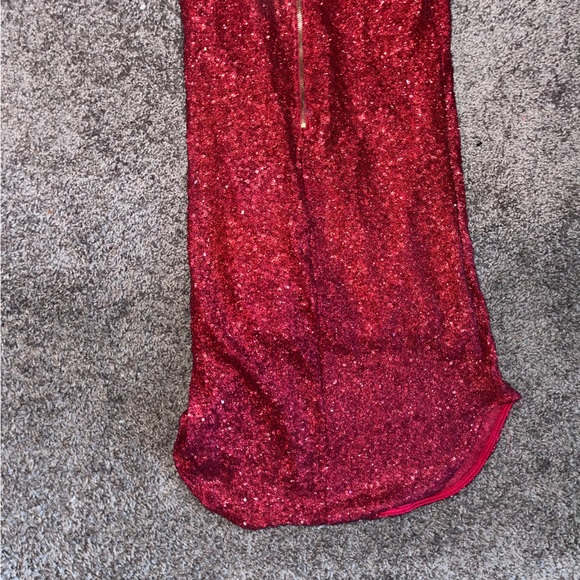 Red sparkle dress - Picture 6 of 10